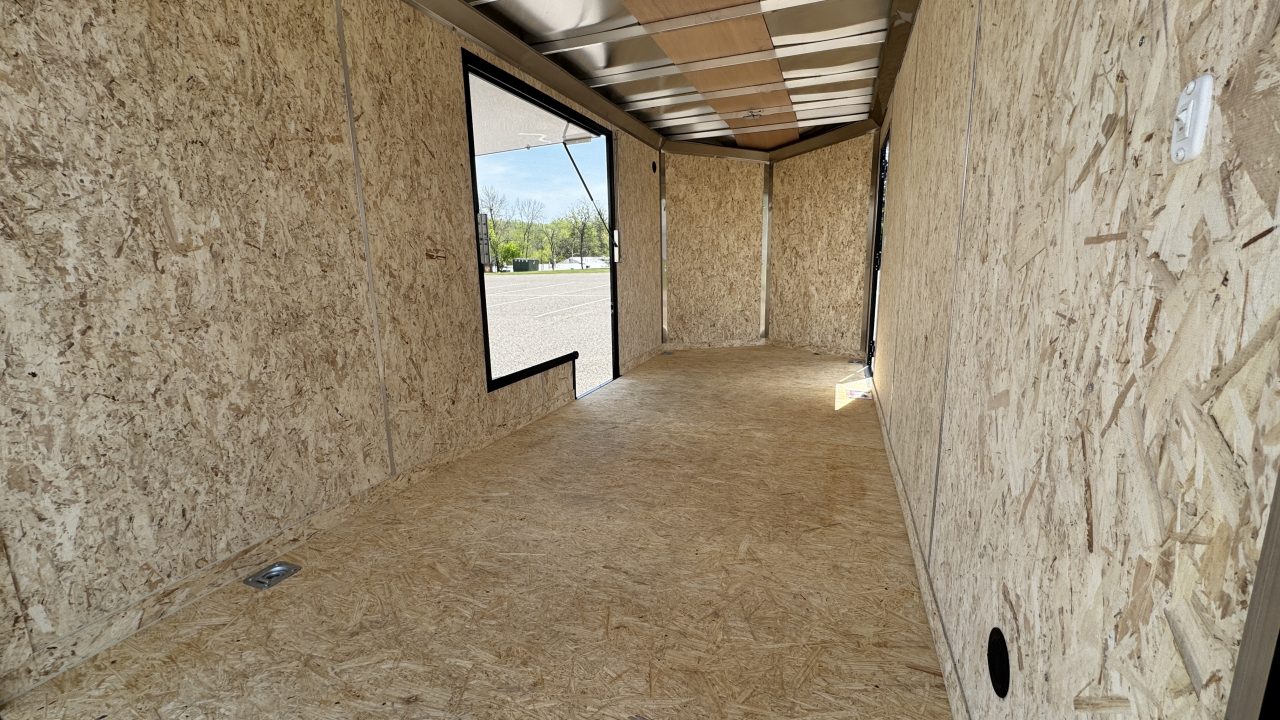 2026 Formula Trailers photo 3