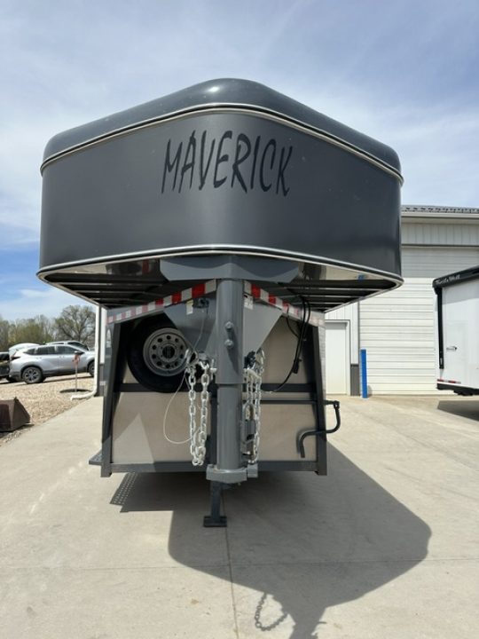 Used 2025 Maverick 3 Horse Slant