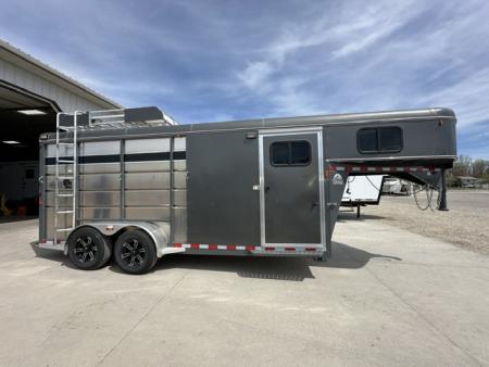 Used 2025 Maverick 3 Horse Slant