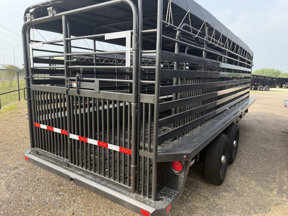New 2026 Delco Trailers 6.8x20ft Gooseneck Livestock Trailer