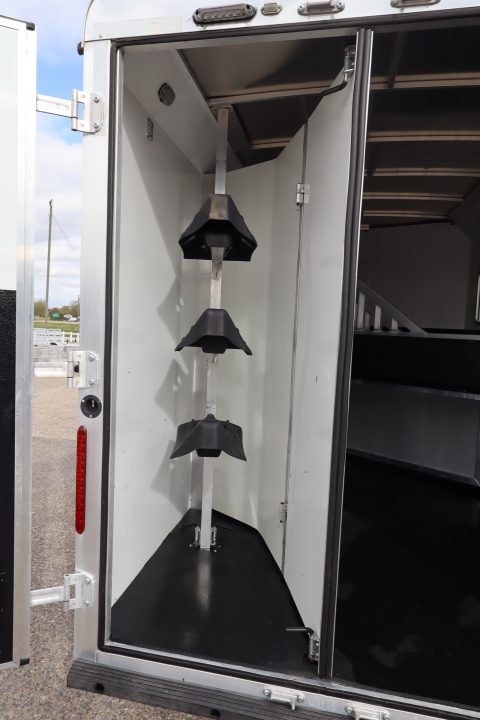 Used 2019 Bison 3 Horse LQ Trailer