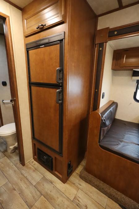Used 2019 Bison 3 Horse LQ Trailer