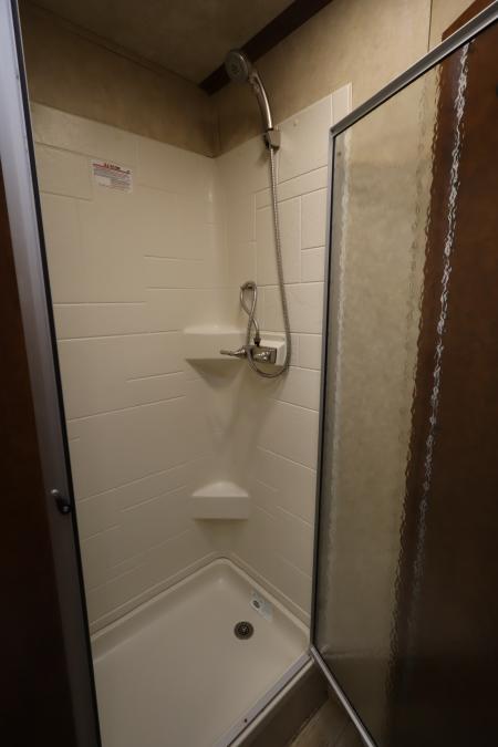 Used 2019 Bison 3 Horse LQ Trailer