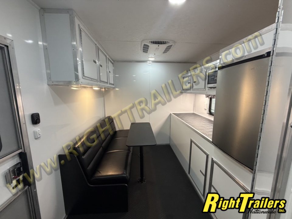 New 2026 Vintage Trailers 8.5x50 Sportsman Elite Living Quarters Trailer