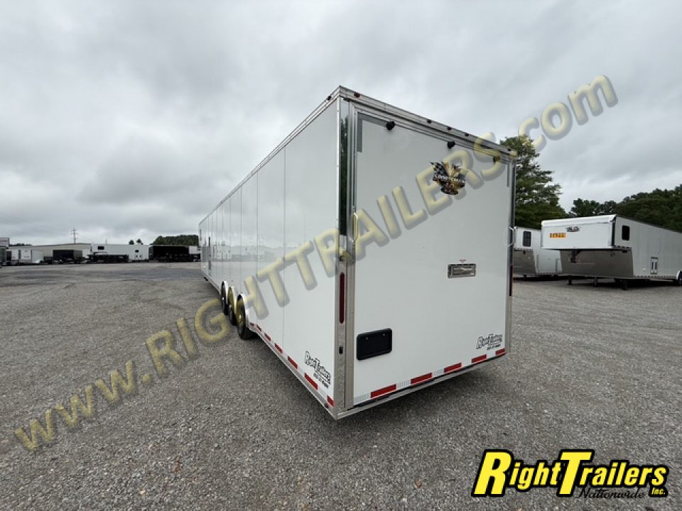 New 2026 Vintage Trailers 8.5x50 Sportsman Elite Living Quarters Trailer