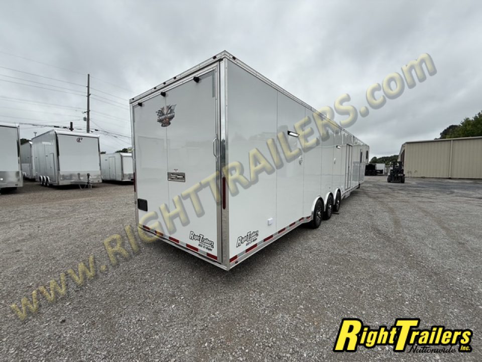 New 2026 Vintage Trailers 8.5x50 Sportsman Elite Living Quarters Trailer