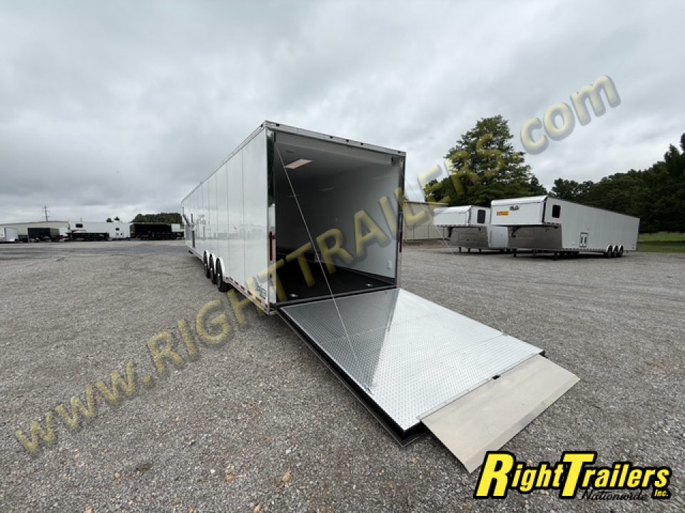 New 2026 Vintage Trailers 8.5x50 Sportsman Elite Living Quarters Trailer