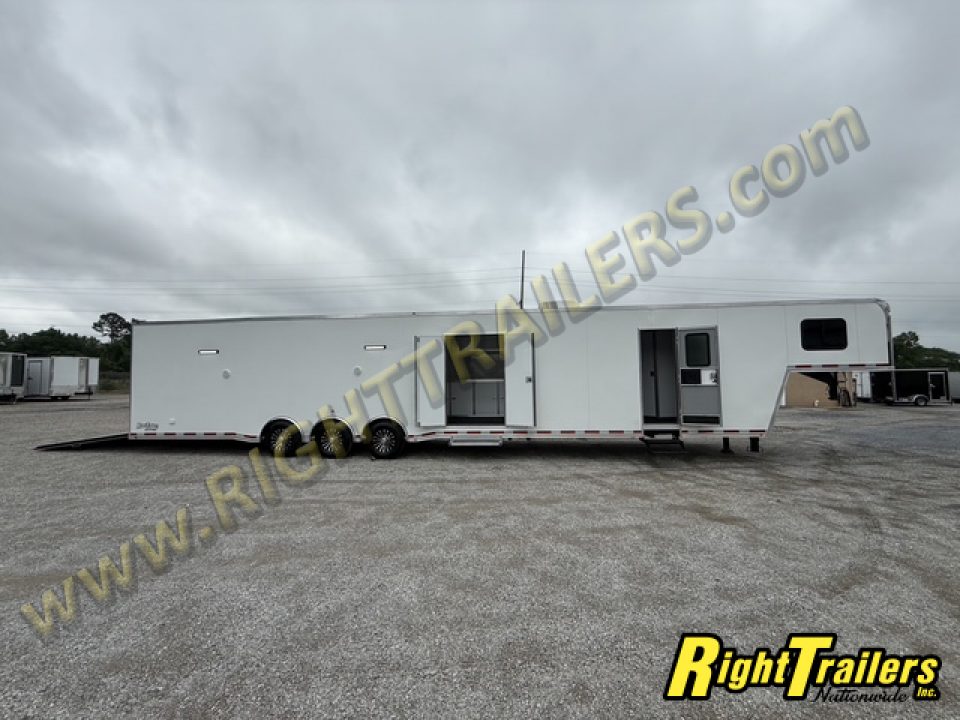 New 2026 Vintage Trailers 8.5x50 Sportsman Elite Living Quarters Trailer