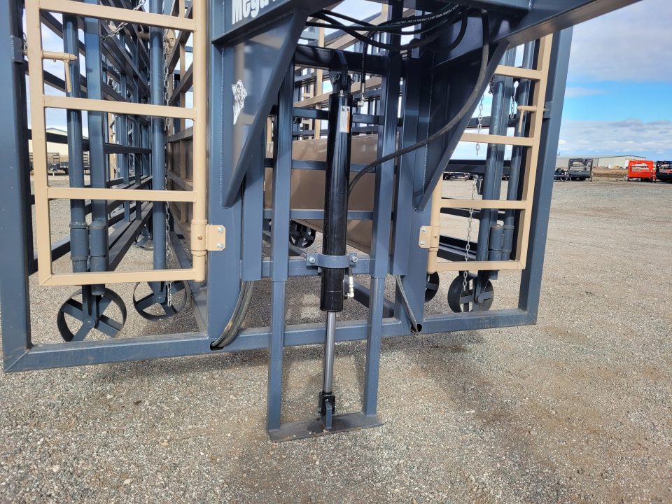 New 2026 DY-Klass Mega 230 Gooseneck Portable Corral