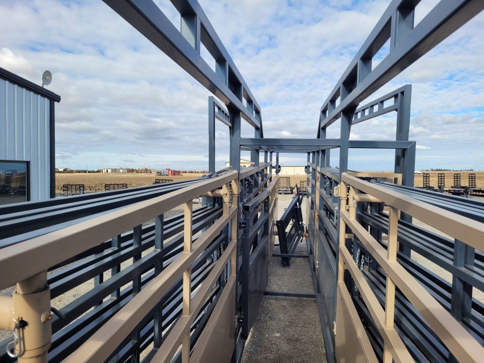 New 2026 DY-Klass Mega 230 Gooseneck Portable Corral