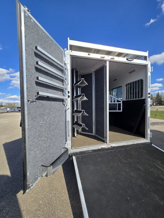 New 2026 Merhow Summit 4 Horse Trailer