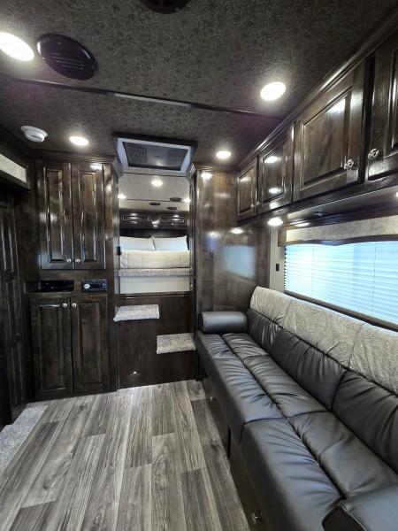 New 2026 Merhow Summit 4 Horse Trailer