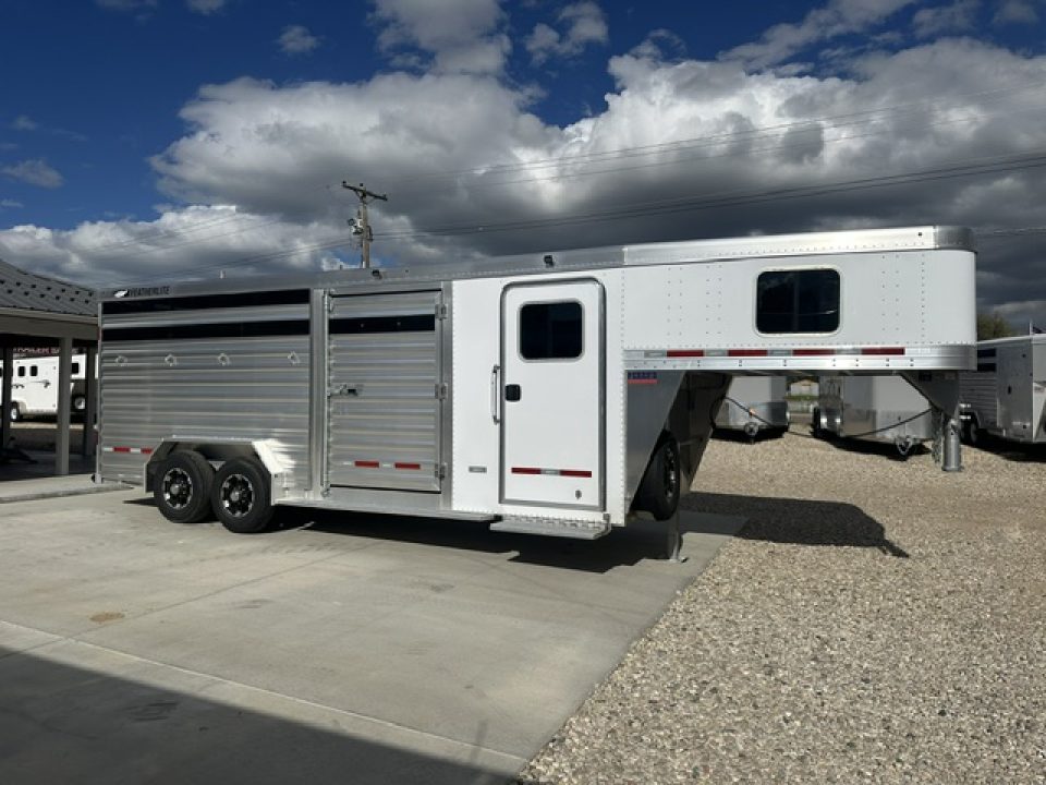 New 2026 Featherlite 21' Combo 8413
