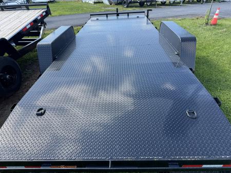 New 2026 Down 2 Earth Trailers DTE8220SCH5.2B Car Hauler NEW 9,990 LB GVW
