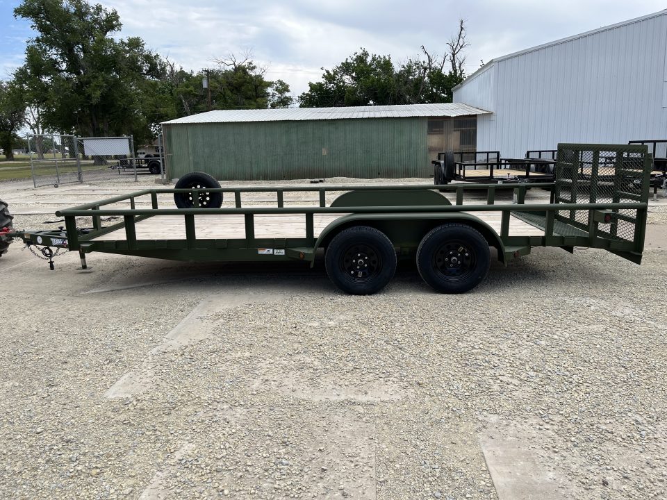 New 2025 Texas Bragg Trailers 83"x18' Dovetail Utility Trailer