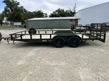 New 2025 Texas Bragg Trailers 83 x18' Dovetail Utility Trailer