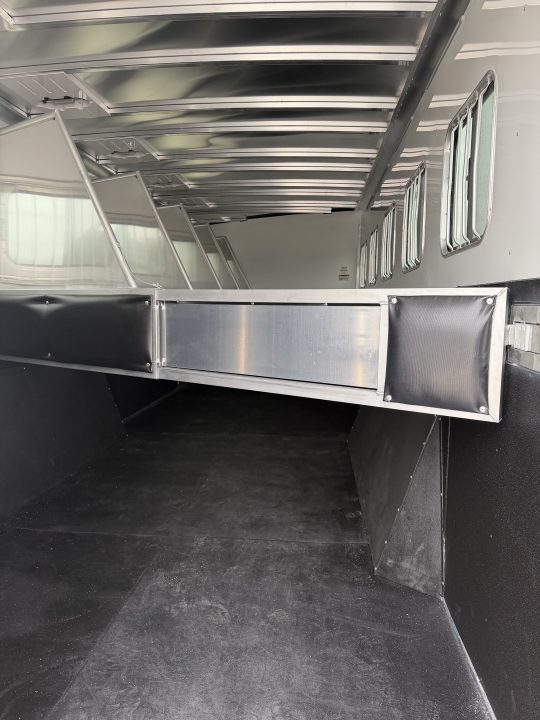 New 2027 Sundowner 6 Horse Gooseneck Trailer
