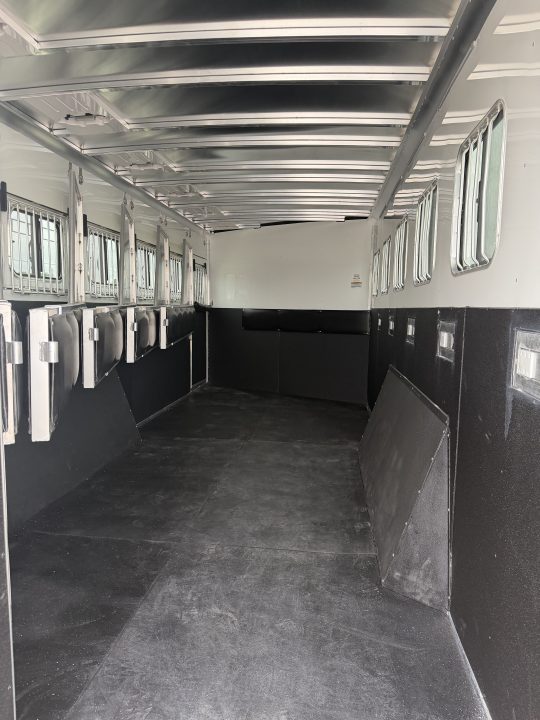New 2027 Sundowner 6 Horse Gooseneck Trailer