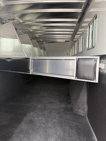 New 2027 Sundowner 6 Horse Gooseneck Trailer