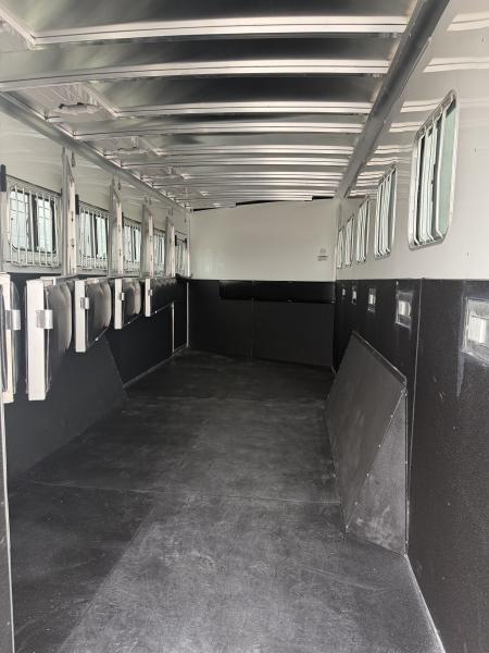 New 2027 Sundowner 6 Horse Gooseneck Trailer