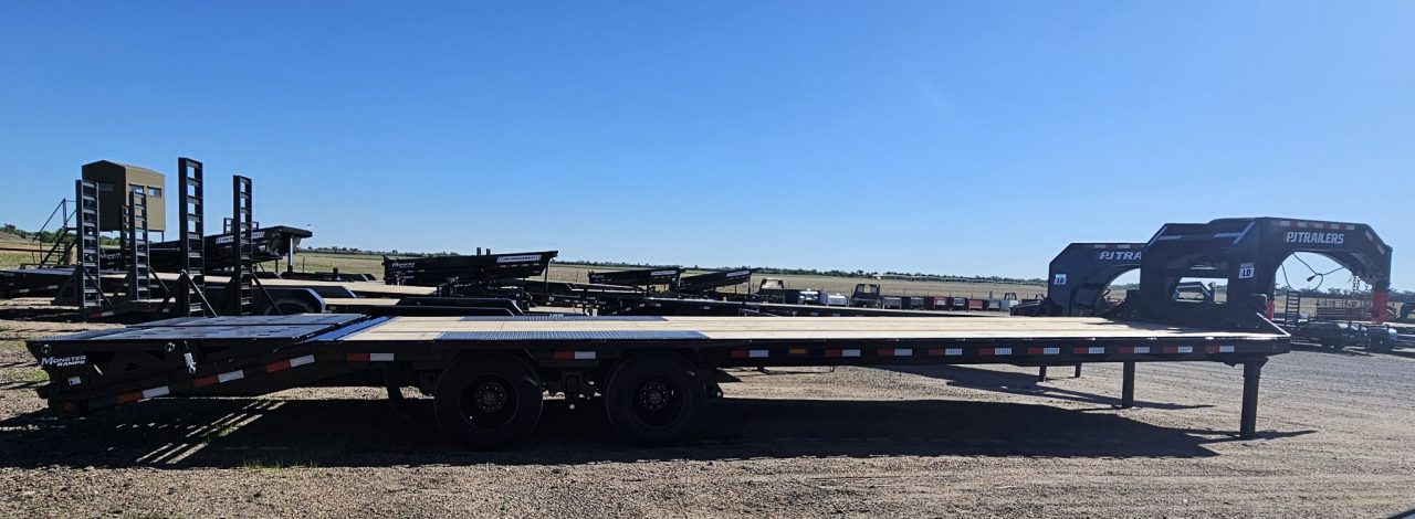 New 2026 PJ Trailers 102" x 32' Low-Pro Flatdeck with Duals & Hydraulic Jacks