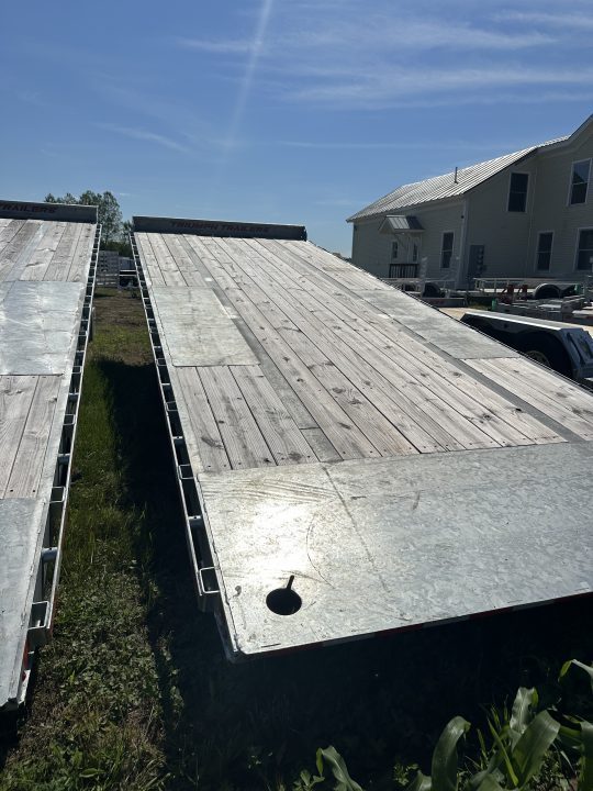 New 2025 Triumph Trailers GPTD3--TA102X24-80 Deckover Trailer