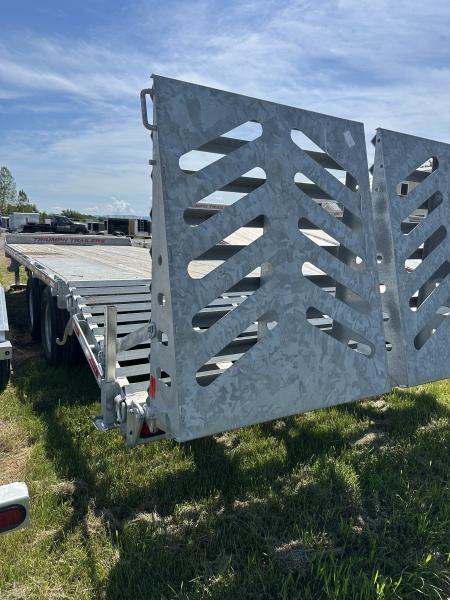 New 2025 Triumph Trailers GHDEF1-TA102X20+5-12K Deckover Trailer
