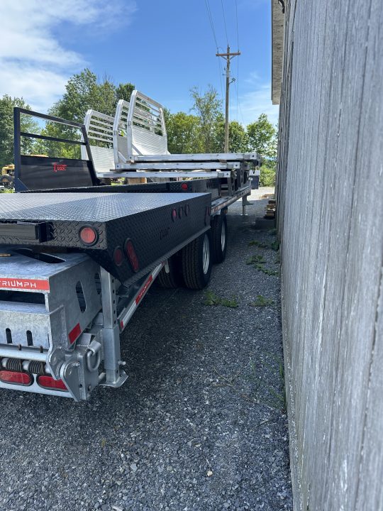 New 2025 Triumph Trailers GHDEF1-TA102X20+5-12K Deckover Trailer