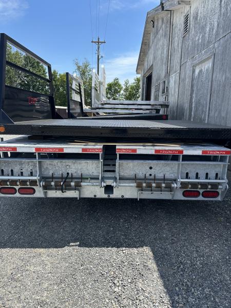 New 2025 Triumph Trailers GHDEF1-TA102X20+5-12K Deckover Trailer