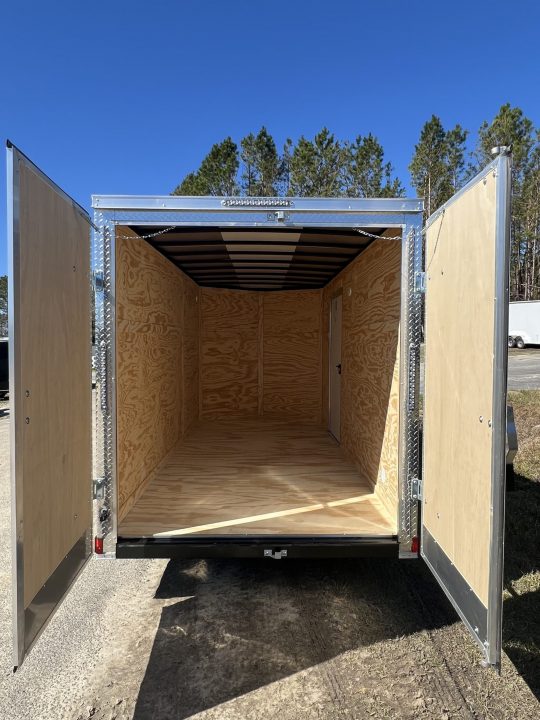 New Xtreme Cargo 6x12SA White