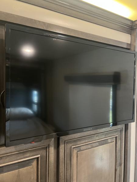 Used 2023 Jayco Seneca 37L Class C Motorcoach