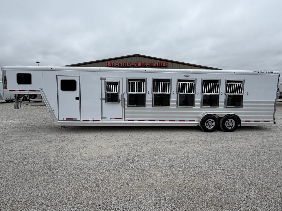 New 2026 Featherlite 6 Horse Gooseneck Trailer