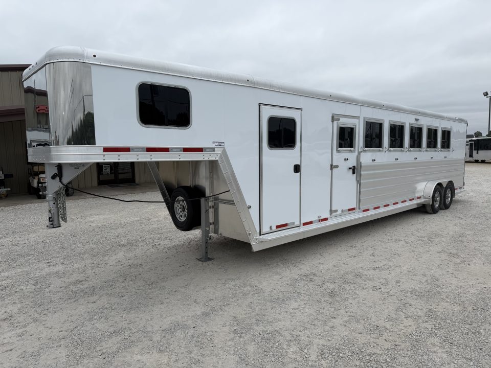 New 2026 Featherlite 6 Horse Gooseneck Trailer