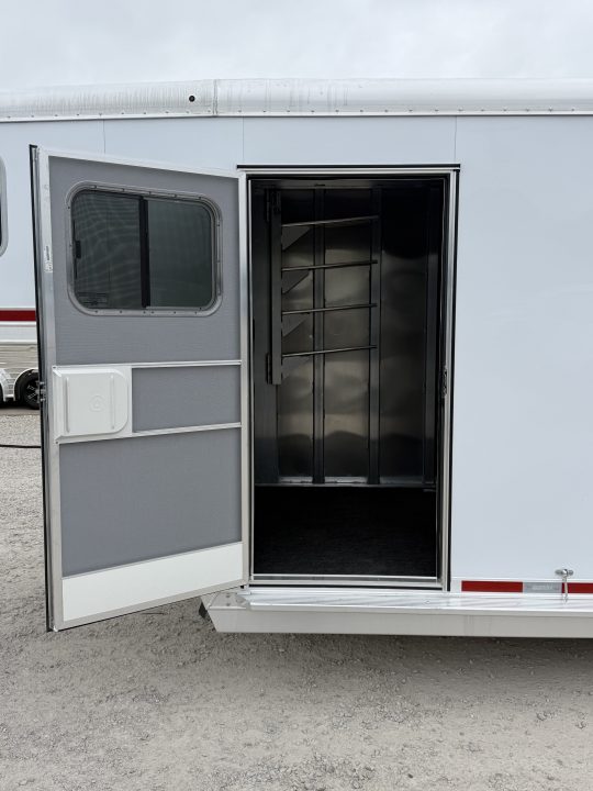New 2026 Featherlite 6 Horse Gooseneck Trailer