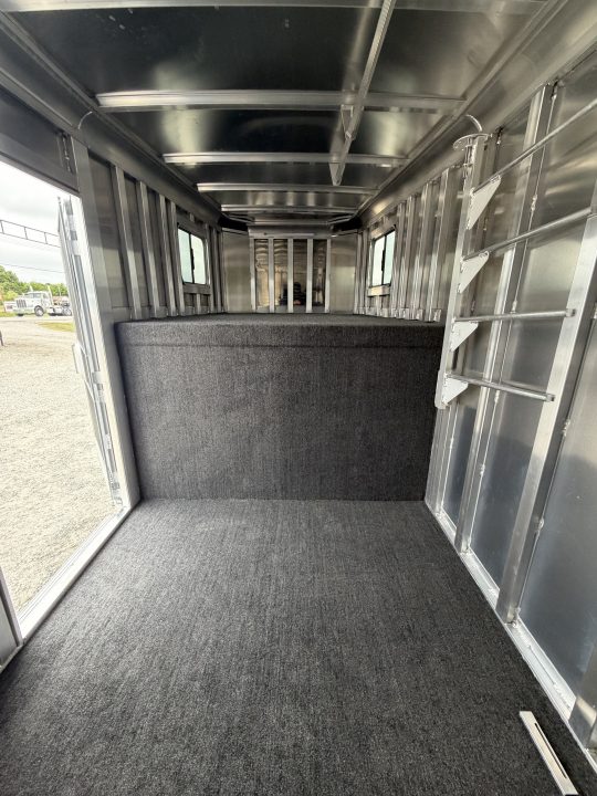 New 2026 Featherlite 6 Horse Gooseneck Trailer