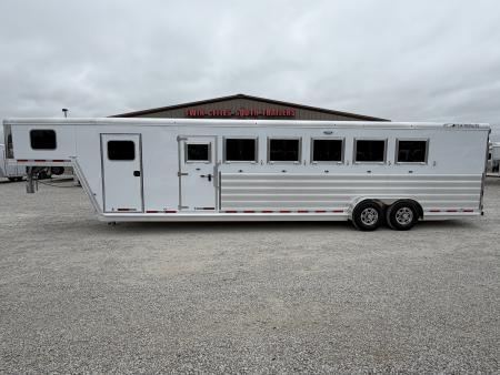 New 2026 Featherlite 6 Horse Gooseneck Trailer