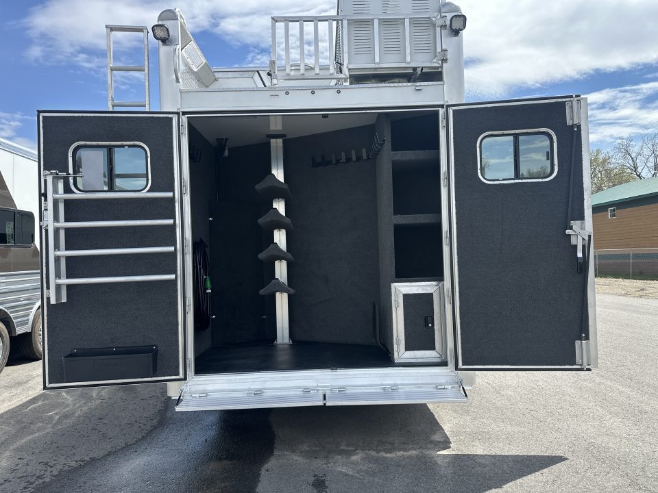 New 2027 Cimarron 4 Horse Side Load with 16'10" Outlaw Conversions LQ