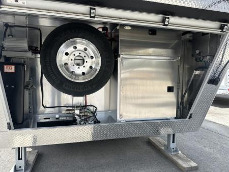 New 2027 Cimarron 4 Horse Side Load with 16'10" Outlaw Conversions LQ