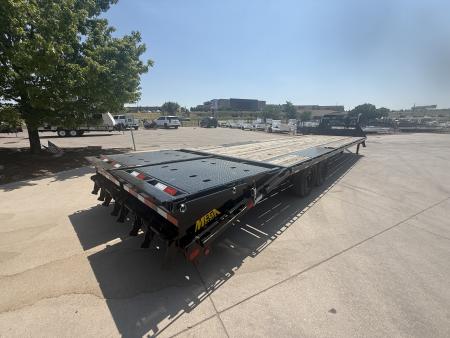 Used 2025 Big Tex Trailers 14GN-33D5A-MRBK Flatbed Trailer