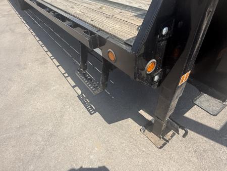 Used 2025 Big Tex Trailers 14GN-33D5A-MRBK Flatbed Trailer