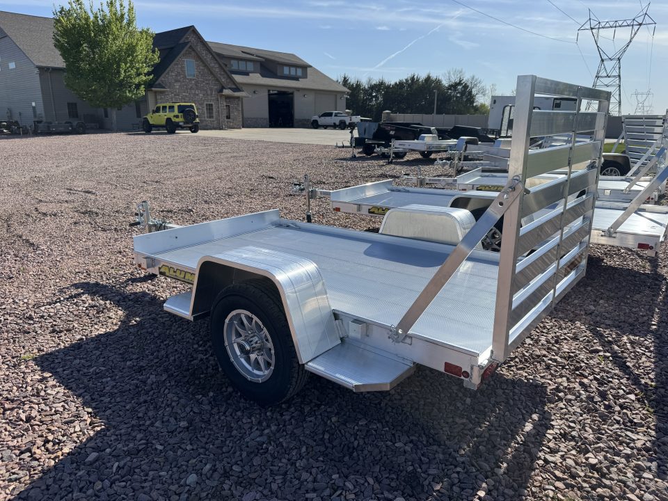 2027 Aluma 548STG photo 2