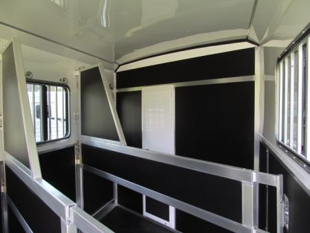 New Shadow 3H LQ w/ 9' Shortwall and Manual Slide Out Horse Trailer