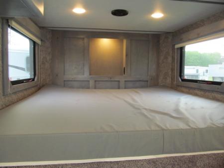 New Shadow 3H LQ w/ 9' Shortwall and Manual Slide Out Horse Trailer