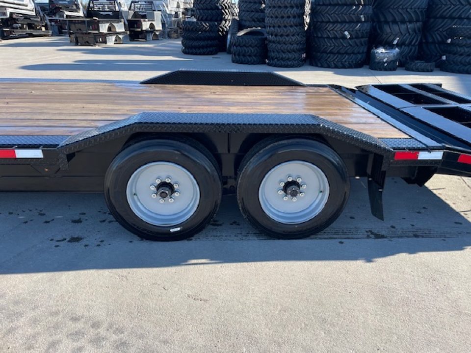 Used 2022 Midsota STWB24-GB-184 Flatbed Gooseneck Equipment Trailer 102 x 24ft