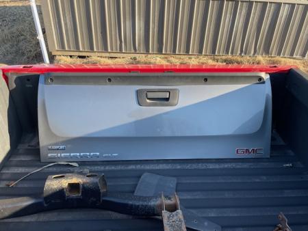 New 2011 Pickup box 2008 -2014 Chevy 6.5ft SRW Pickup bed Red