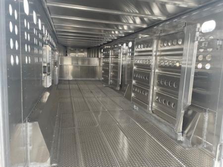 New 2026 Merritt Equipment Cattle Baron 32ft x 8ft Triple 8k axles Aluminum Livestock trailer