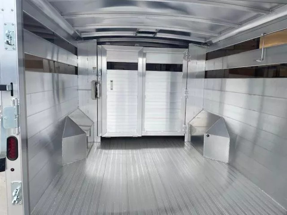 New 2026 Hillsboro Endura Livestock Trailer 8x26ft 8k axles