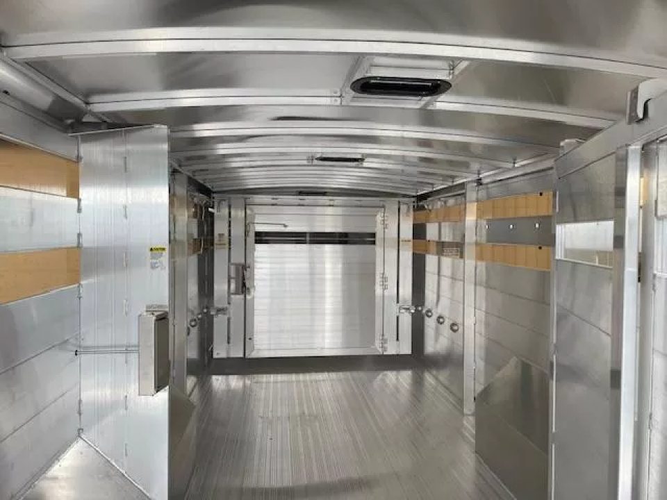 New 2026 Hillsboro Endura Livestock Trailer 8x26ft 8k axles