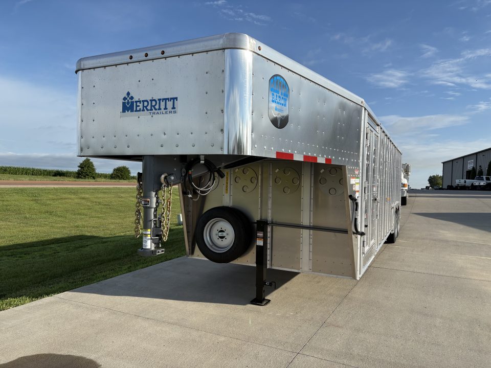 New 2027 Merritt 28ft Cattle Baron Livestock Trailer 8k axles Stock / Stock Combo Trailer