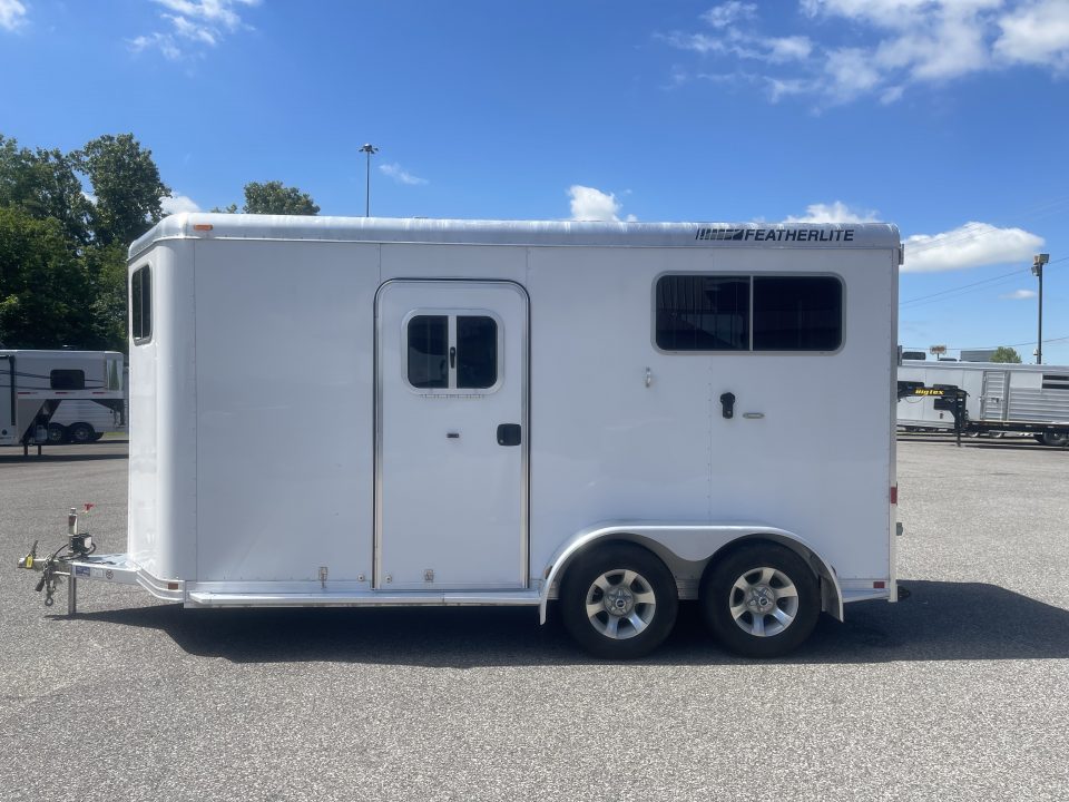 Used 2006 Featherlite Trailers 9406-6715 Horse Trailer